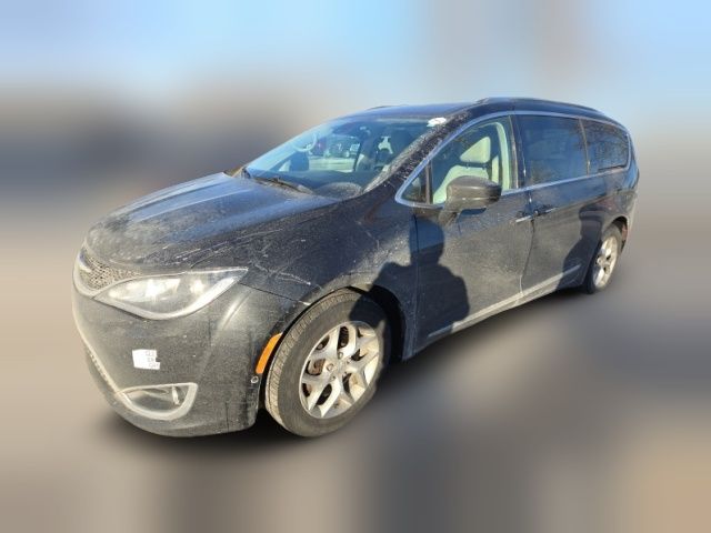 2019 Chrysler Pacifica Touring-L