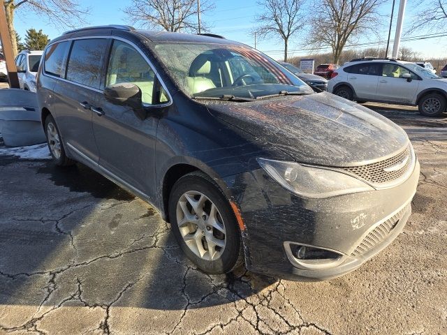 2019 Chrysler Pacifica Touring-L