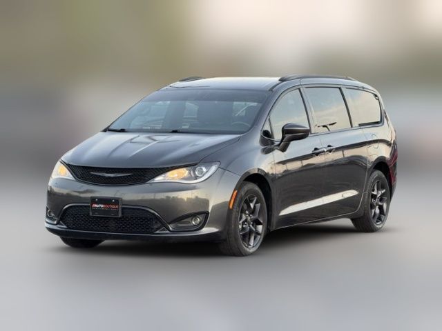 2019 Chrysler Pacifica Touring-L