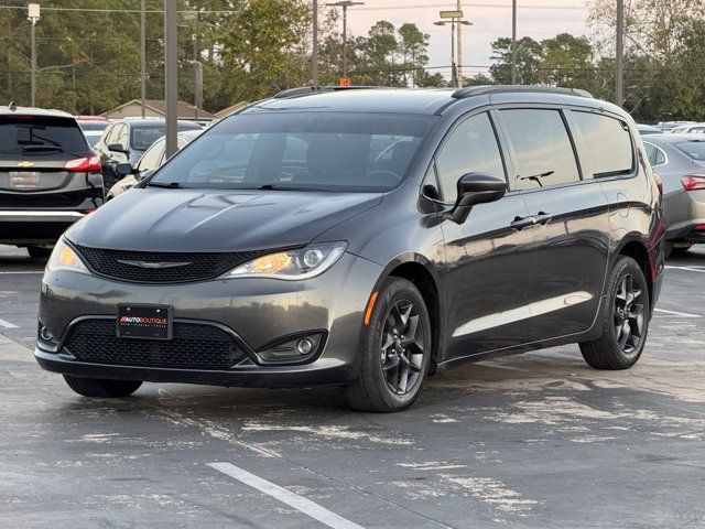 2019 Chrysler Pacifica Touring-L