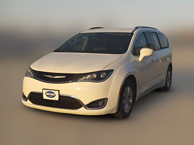 2019 Chrysler Pacifica Touring-L