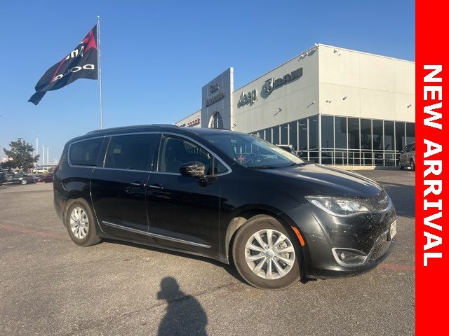 2019 Chrysler Pacifica Touring-L