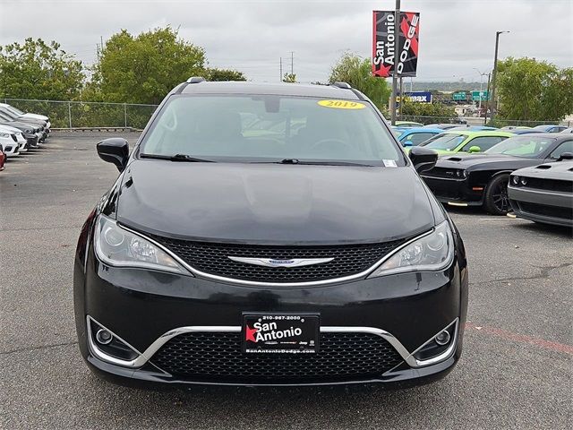 2019 Chrysler Pacifica Touring-L