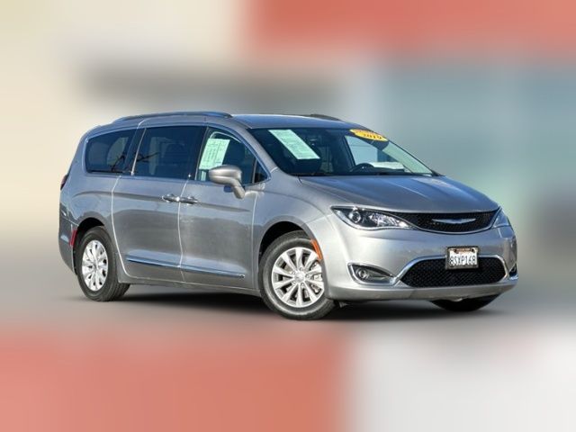 2019 Chrysler Pacifica Touring-L