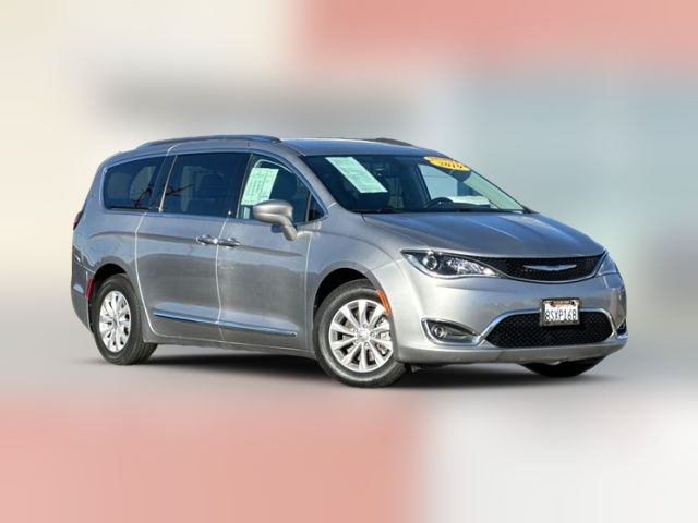 2019 Chrysler Pacifica Touring-L