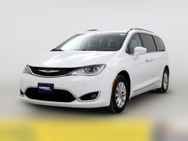 2019 Chrysler Pacifica Touring-L