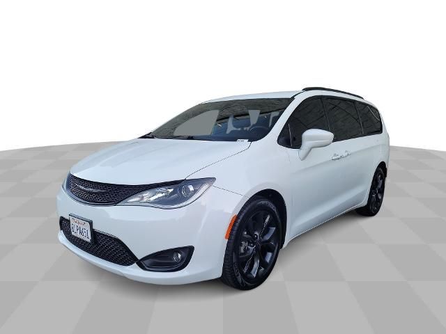 2019 Chrysler Pacifica Touring-L