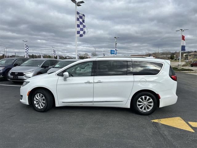 2019 Chrysler Pacifica Touring-L