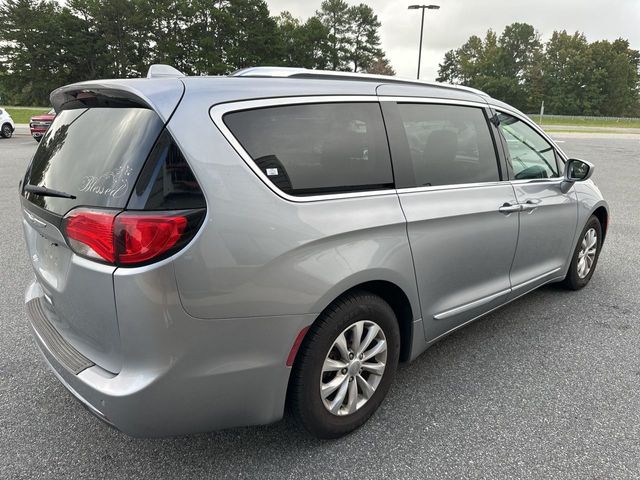 2019 Chrysler Pacifica Touring-L