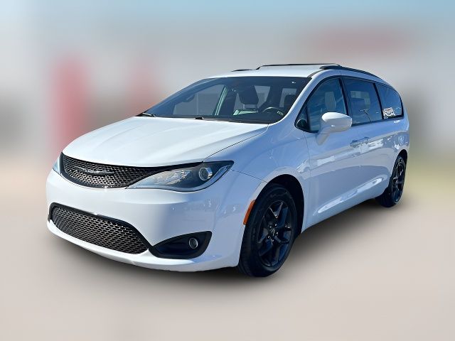 2019 Chrysler Pacifica Touring-L