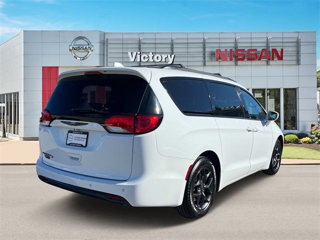 2019 Chrysler Pacifica Touring-L