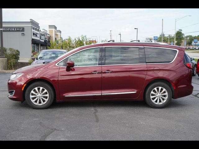 2019 Chrysler Pacifica Touring-L