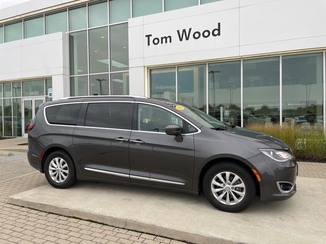 2019 Chrysler Pacifica Touring-L