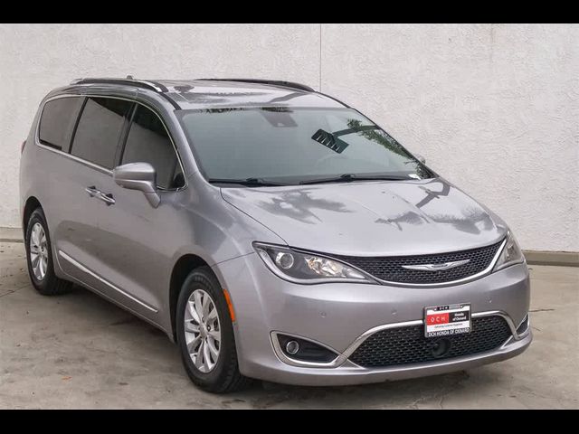 2019 Chrysler Pacifica Touring-L