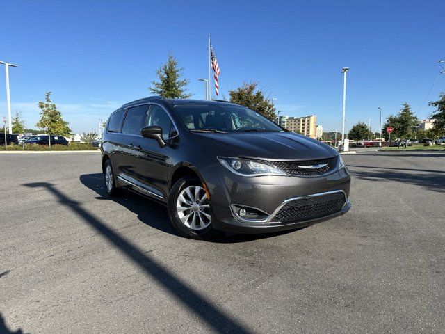 2019 Chrysler Pacifica Touring-L