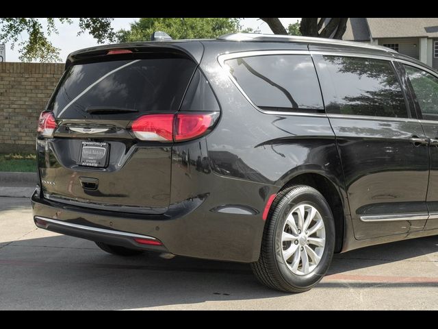 2019 Chrysler Pacifica Touring-L