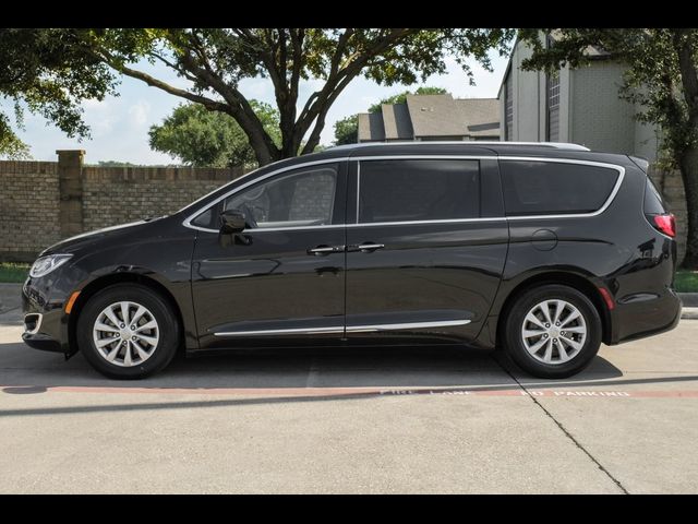 2019 Chrysler Pacifica Touring-L