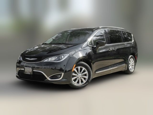 2019 Chrysler Pacifica Touring-L