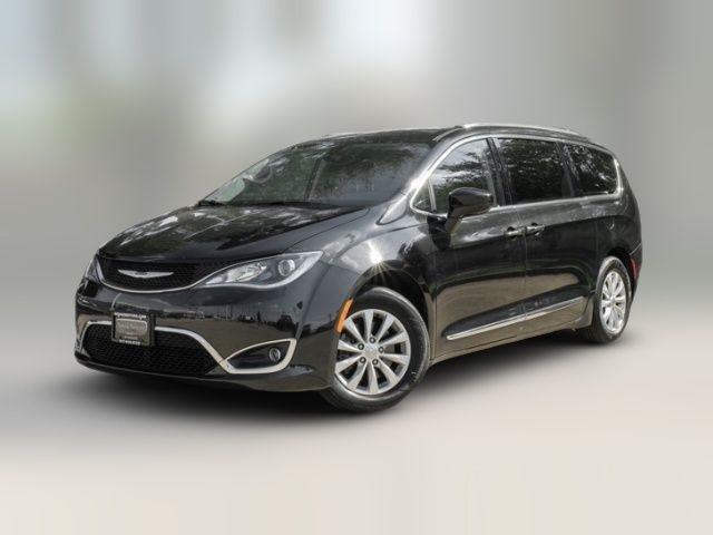 2019 Chrysler Pacifica Touring-L