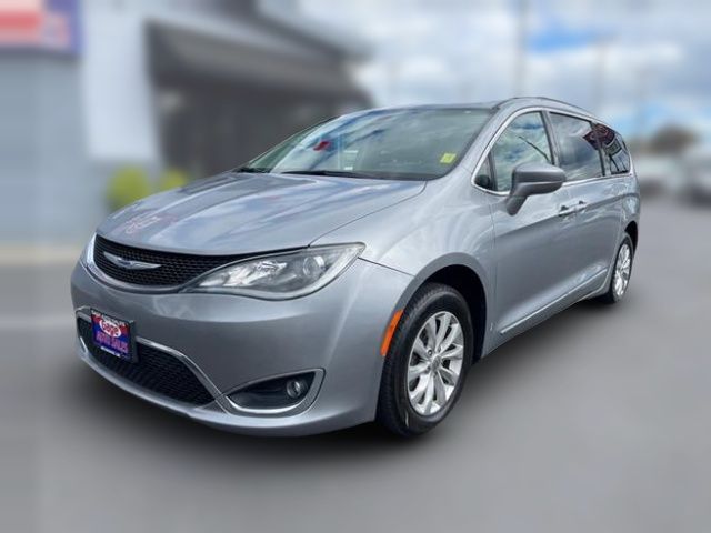 2019 Chrysler Pacifica Touring-L