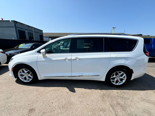 2019 Chrysler Pacifica Touring-L