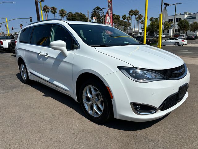 2019 Chrysler Pacifica Touring-L