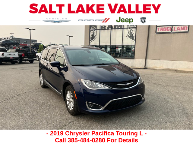 2019 Chrysler Pacifica Touring-L