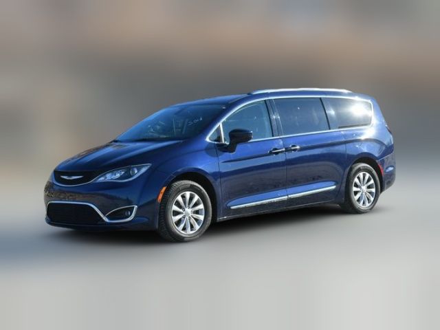 2019 Chrysler Pacifica Touring-L