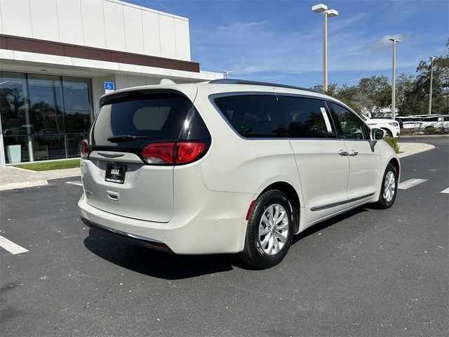 2019 Chrysler Pacifica Touring-L