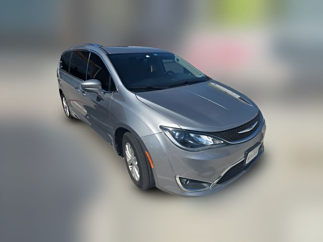 2019 Chrysler Pacifica Touring-L