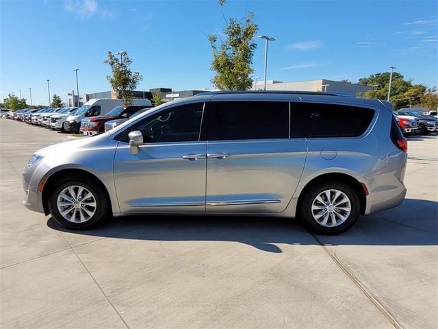 2019 Chrysler Pacifica Touring-L