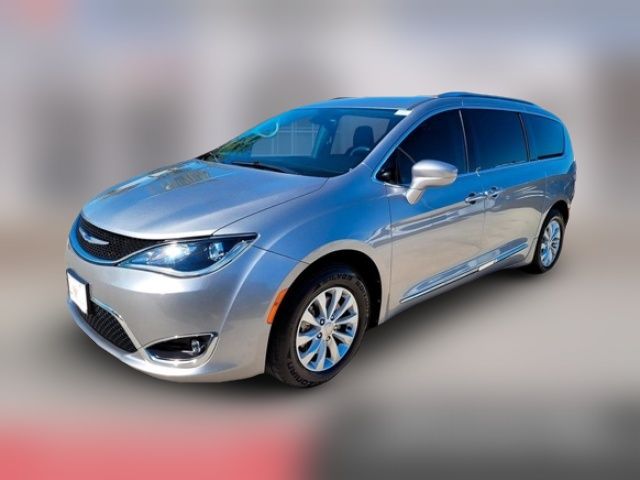 2019 Chrysler Pacifica Touring-L