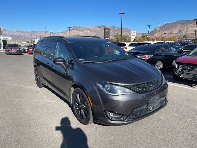 2019 Chrysler Pacifica Touring-L