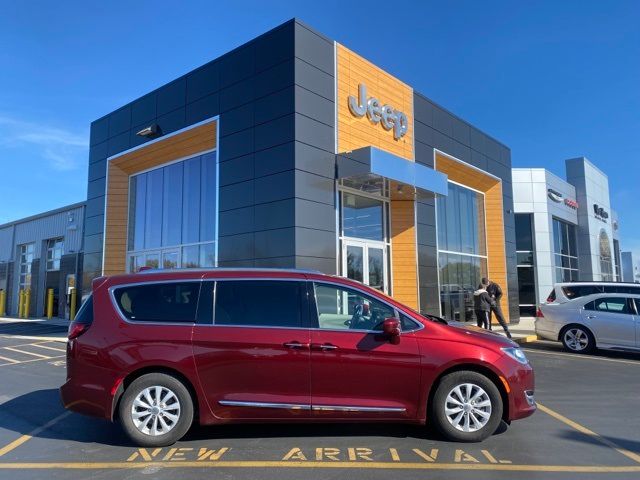 2019 Chrysler Pacifica Touring-L