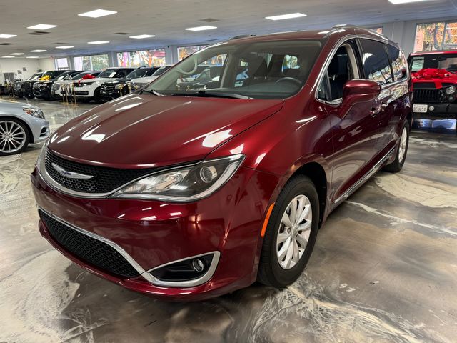 2019 Chrysler Pacifica Touring-L