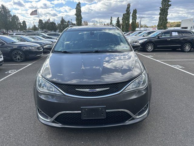 2019 Chrysler Pacifica Touring-L