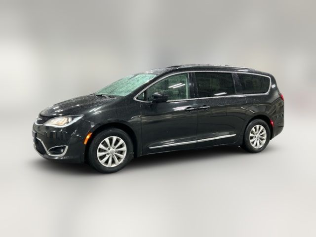 2019 Chrysler Pacifica Touring-L