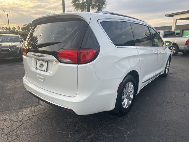 2019 Chrysler Pacifica Touring-L