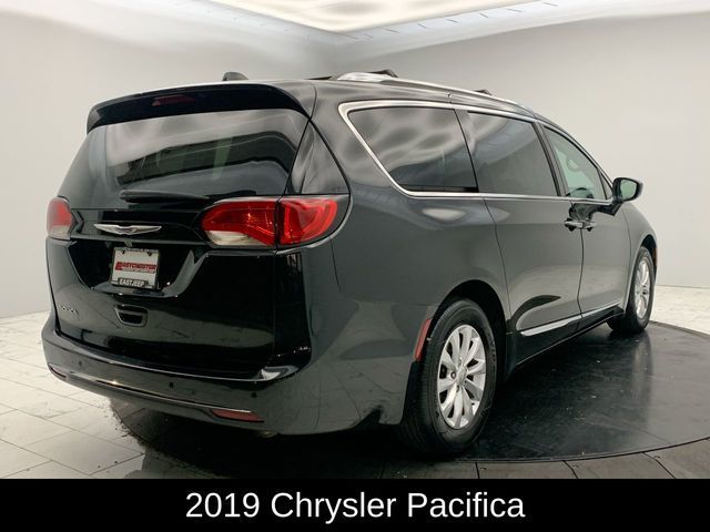 2019 Chrysler Pacifica Touring-L