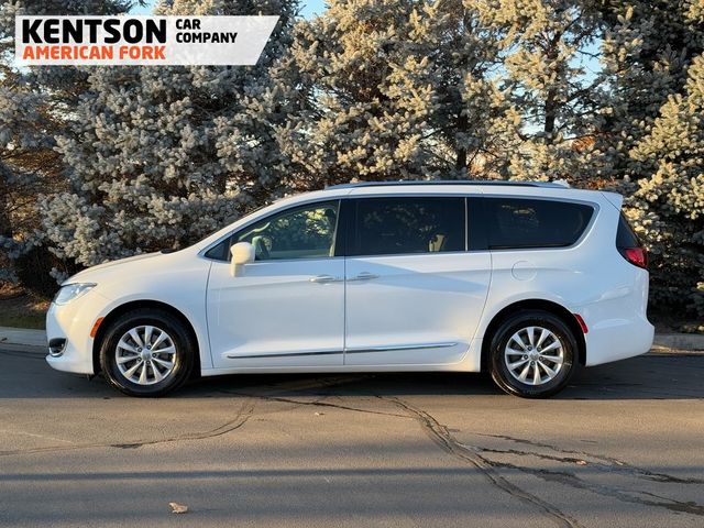 2019 Chrysler Pacifica Touring-L