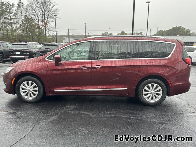 2019 Chrysler Pacifica Touring-L