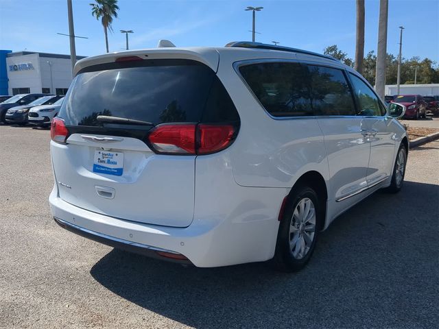 2019 Chrysler Pacifica Touring-L