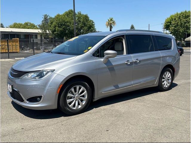 2019 Chrysler Pacifica Touring-L