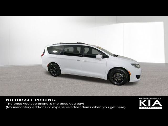 2019 Chrysler Pacifica Touring-L