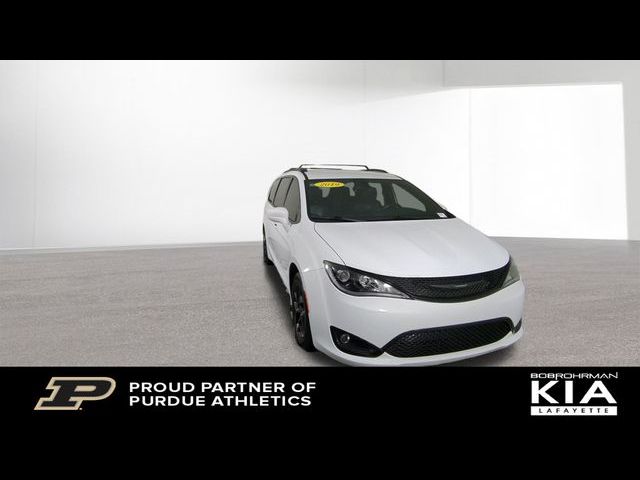 2019 Chrysler Pacifica Touring-L