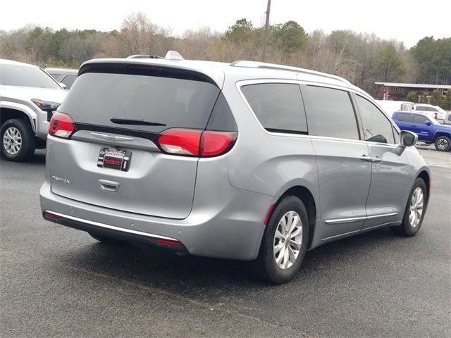 2019 Chrysler Pacifica Touring-L