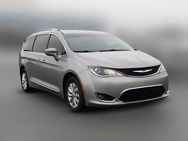 2019 Chrysler Pacifica Touring-L