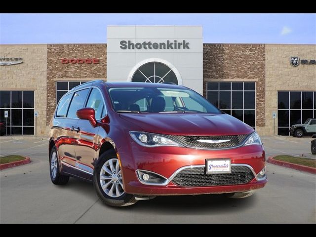 2019 Chrysler Pacifica Touring-L