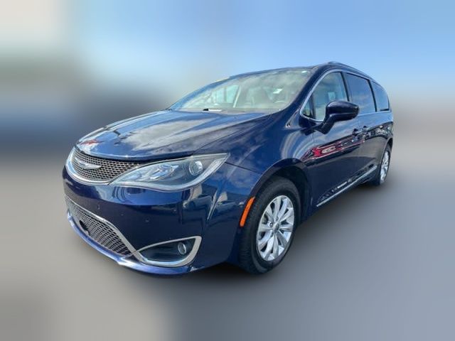 2019 Chrysler Pacifica Touring-L