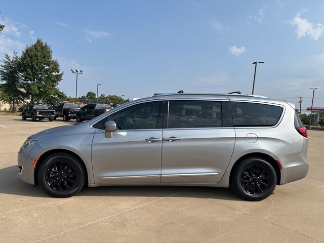 2019 Chrysler Pacifica Touring-L